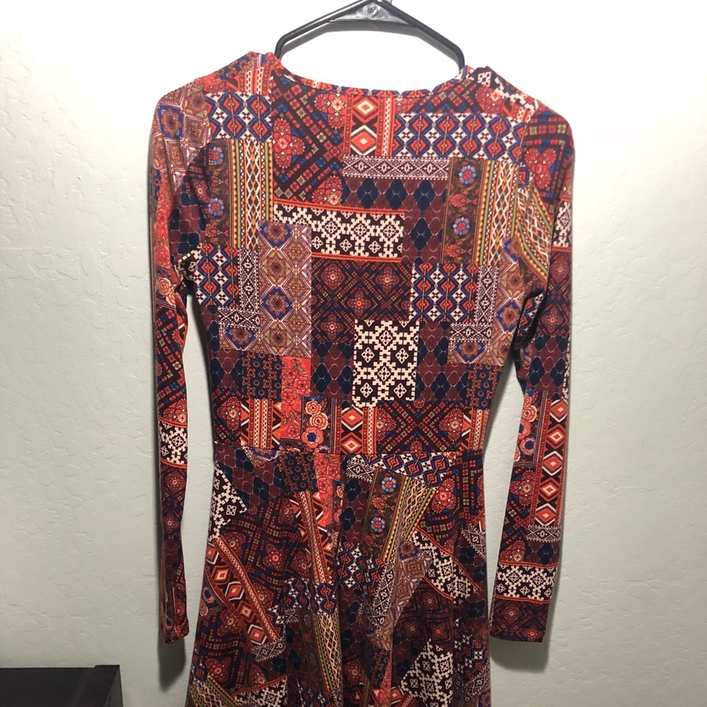 Dress - Picture 7 of 7